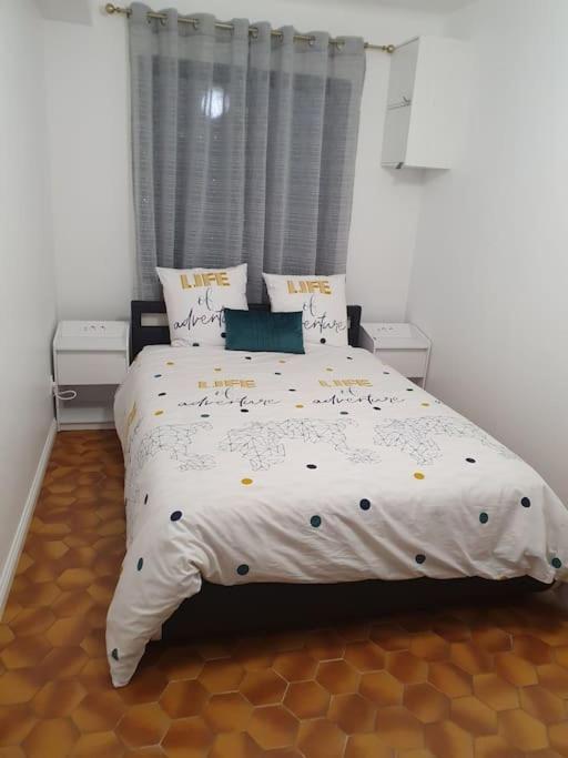 Appartement F3 Meuble Et Equipe Saint-Cyprien  Exterior foto