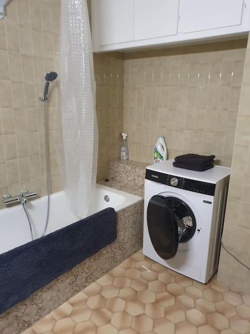 Appartement F3 Meuble Et Equipe Saint-Cyprien  Exterior foto